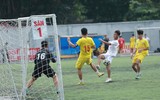 Chùm ảnh loạt trận 9h30 sáng 12-11