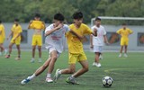 Chùm ảnh loạt trận 9h30 sáng 12-11