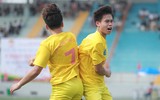 Chùm ảnh loạt trận 9h30 sáng 12-11