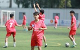Chùm ảnh loạt trận 10h30 sáng 12-11