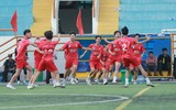 Chùm ảnh loạt trận 10h30 sáng 12-11