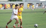 Chùm ảnh loạt trận 9h30 sáng 12-11