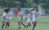 Chùm ảnh loạt trận 9h30 sáng 12-11