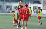 Tiền đạo về bắt gôn, THPT Xa La 'quật ngã' á quân Thạch Thất