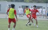 Tiền đạo về bắt gôn, THPT Xa La 'quật ngã' á quân Thạch Thất