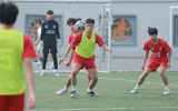 Tiền đạo về bắt gôn, THPT Xa La 'quật ngã' á quân Thạch Thất