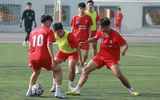 Tiền đạo về bắt gôn, THPT Xa La 'quật ngã' á quân Thạch Thất