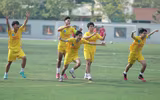 'Đọc' hồ sơ thành tích 16 đội bóng ở vòng 1/8