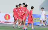 'Đọc' hồ sơ thành tích 16 đội bóng ở vòng 1/8