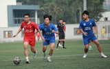 Đương kim vô địch giành vé tứ kết sau chiến thắng 4-0