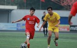 Đương kim vô địch ngược dòng ngoạn mục vào bán kết