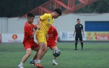 Đương kim vô địch ngược dòng ngoạn mục vào bán kết