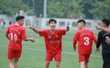 Đương kim vô địch ngược dòng ngoạn mục vào bán kết