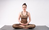 Vẻ đẹp cuốn hút của nữ Chủ tịch Liên minh yoga thế giới khu vực Đông Nam Á
