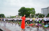 Vẻ đẹp cuốn hút của nữ Chủ tịch Liên minh yoga thế giới khu vực Đông Nam Á
