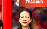 Vẻ đẹp nữ Chủ tịch Liên đoàn bóng đá Thái Lan - Madam Pang