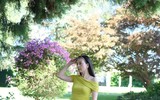 Madam Pang khoe dáng đẹp ở Thụy Sĩ