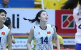 Dung nhan 'chân dài' 17 tuổi cao 1m9 của bóng chuyền Việt Nam