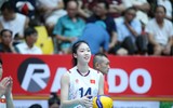 Dung nhan 'chân dài' 17 tuổi cao 1m9 của bóng chuyền Việt Nam