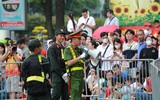Hình ảnh gần gũi và nhân văn của lực lượng Công an Thủ đô tại tổng duyệt A80