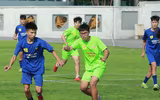 Chùm ảnh loạt trận 13h30 ngày 12-11