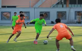 Ghi ba bàn trong 7 phút cuối, trường Tự Lập vỡ òa đi tiếp