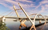 Cận cảnh hình ảnh cầu Trần Hưng Đạo theo phong cách cổ điển Đông Dương
