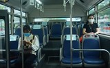 Hình ảnh xe buýt Hà Nội lăn bánh sau nhiều tháng “đắp chiếu”
