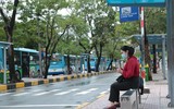 Hình ảnh xe buýt Hà Nội lăn bánh sau nhiều tháng “đắp chiếu”