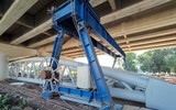 Ngắm cầu vòm thép đi thấp qua hồ Linh Đàm dành cho xe máy