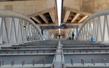 Ngắm cầu vòm thép đi thấp qua hồ Linh Đàm dành cho xe máy
