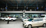 Dòng người ùn ùn đổ về sân bay quốc tế Nội Bài rời Thủ đô nghỉ lễ Quốc khánh