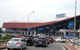 Dòng người ùn ùn đổ về sân bay quốc tế Nội Bài rời Thủ đô nghỉ lễ Quốc khánh