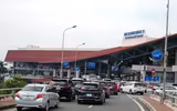 Dòng người ùn ùn đổ về sân bay quốc tế Nội Bài rời Thủ đô nghỉ lễ Quốc khánh