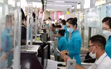 Dòng người ùn ùn đổ về sân bay quốc tế Nội Bài rời Thủ đô nghỉ lễ Quốc khánh