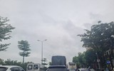 Người dân ùn ùn trở lại Thủ đô, bến xe, nhà ga chen kín người
