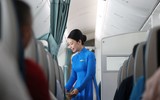 Tái hiện lịch sử đồng phục tiếp viên trên những chuyến bay đặc biệt
