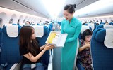 Tái hiện lịch sử đồng phục tiếp viên trên những chuyến bay đặc biệt