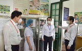 Chùm ảnh: Bộ trưởng Bộ GD&ĐT kiểm tra tại điểm thi THPT Chu Văn An, Hà Nội