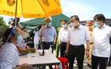 [ẢNH] Chuyến thị sát, kiểm tra chống dịch dày đặc của Trưởng Ban chỉ đạo phòng chống Covid-19 Hà Nội