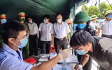 [ẢNH] Chuyến thị sát, kiểm tra chống dịch dày đặc của Trưởng Ban chỉ đạo phòng chống Covid-19 Hà Nội