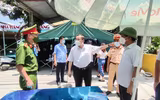 [ẢNH] Chuyến thị sát, kiểm tra chống dịch dày đặc của Trưởng Ban chỉ đạo phòng chống Covid-19 Hà Nội