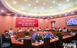 [ẢNH] Lịch trình dày đặc trong buổi kiểm tra chống dịch Covid-19 của Phó Thủ tướng Vũ Đức Đam tại Hà Nội