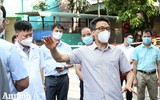 [ẢNH] Lịch trình dày đặc trong buổi kiểm tra chống dịch Covid-19 của Phó Thủ tướng Vũ Đức Đam tại Hà Nội