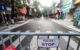 [ẢNH] Bên trong đoạn phố Đội Cấn dài 350m phải phong tỏa vì phát hiện chùm ca bệnh Covid-19