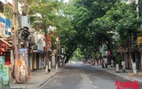[ẢNH] Bên trong đoạn phố Đội Cấn dài 350m phải phong tỏa vì phát hiện chùm ca bệnh Covid-19