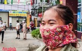 [ẢNH] Ánh mắt xúc động của người lao động nghèo trước nghĩa tình sẻ chia của Công an Thủ đô và các nhà hảo tâm