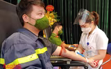 Thứ trưởng Bộ Công an và Giám đốc CATP Hà Nội hiến máu cứu người, chung tay đẩy lùi Covid-19