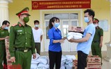 [ẢNH] Tuổi trẻ Công an Thủ đô dùng mạng xã hội hỗ trợ kịp thời lao động ngoại tỉnh bị mắc kẹt