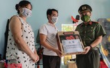 [ẢNH] Tuổi trẻ Công an Thủ đô dùng mạng xã hội hỗ trợ kịp thời lao động ngoại tỉnh bị mắc kẹt